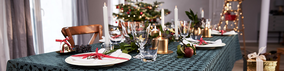 Doskonałe porady dotyczące wyjątkowej dekoracji stołu na Święta!