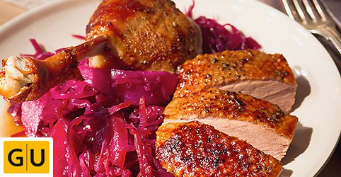 Pieczona gęś z czerwoną kapustą